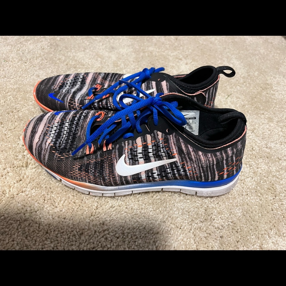 Nike free runs